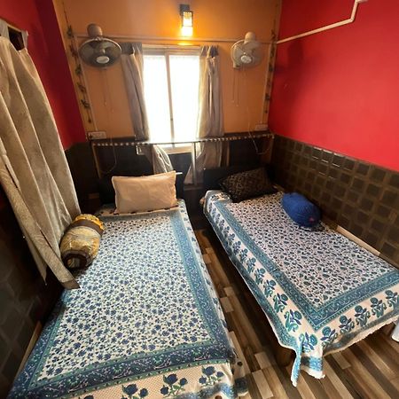 Calcutta Backpackers Homestay -Only For Backpackers & Travellers Extérieur photo